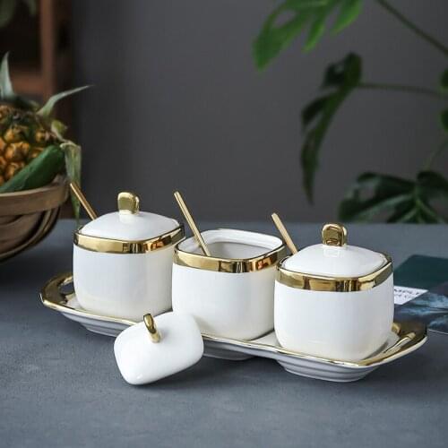 European Light Luxury Ceramic Spice Jar Household Sugar Bowl Salt Pepper Shakers Kitchen Seasoning Bottle with Lid and Spoon Set