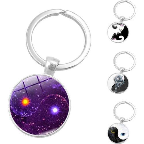 Yin Yang Key Chain Yin Yang Tree of Life Glass Pendants Tai Chi Jewelry Fashion Glass Cabochon Metal Keychain for Men Women