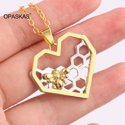Love Heart Honeycomb Necklace for Women Lightweight Neck Chain Novelty Jewelry Gift for Mother PT