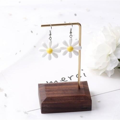 Personality Ladies Earrings Candy Color Resin Daisy Personality Flowers Wild Earrings Jewelry Gift