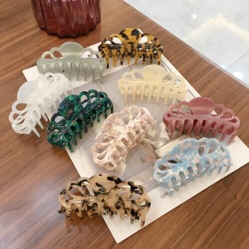 Korean Acrylic Women Hair Claws Crab Clamps Charm Solid Color Leopard Lady Hair Clips Retro Make up Hairdress Hair Styling Tool