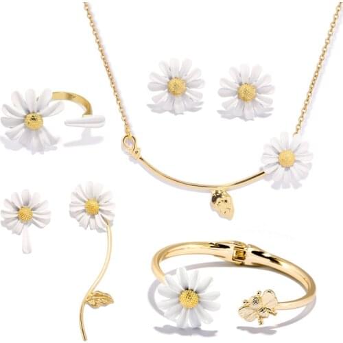 Sederyla 2020 New Charm Beauty Daisy Fashion Trendy Necklace Earring 4pcs for Women Girl Bridal Present Dairy Party Accessories