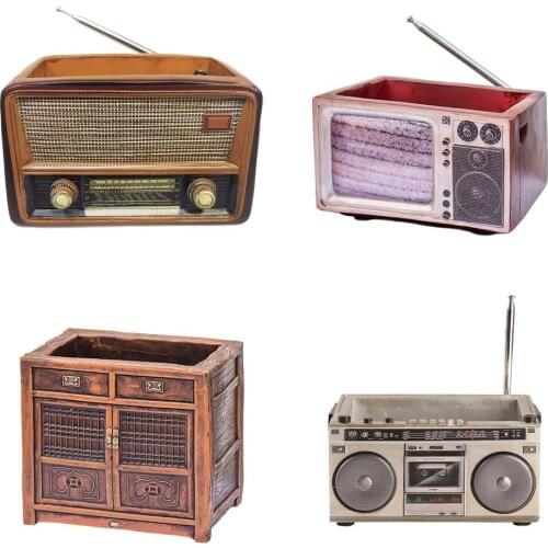 Innovative Flower Pot Retro Radio TV Shaped Succulent Plants Holder Resin Crafts Radio Cabinet Statue Planter Home Desktop Decor