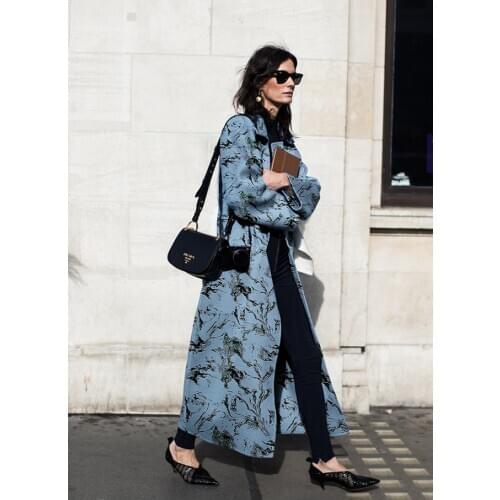 Fashionable jacquard clothing fabric exquisite pattern clothing material for sewing dresses and ladies suits