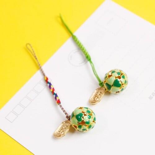 Traditional Japan Four Leaf Clover 3D Keychain For Women Key Chain Flower Bag Charms Mobile Accessories F632