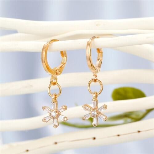 1Pair Chic Rhinestone Flower Hollow Rhombus Hoop Earrings For Women Trendy Gold Color Circle Pendant Small Stud Earrings Jewelry