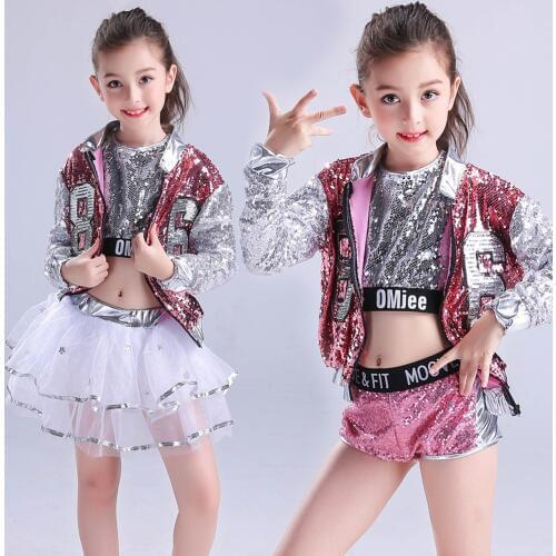 Songyuexia Clothes For A Family Photo Shoot