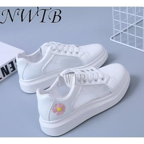 Summer Women Shoes Fashion Embroidered White Sneakers Breathable Flower Laceup Women Sneakers Daily Casual Sneakers Women Shoes