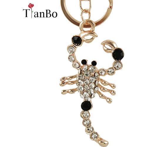Fashion Scorpion New Cute Pendant Crystal Charm Purse Car Key Keyring Keychain Party Wedding Birthday Creative Good Gift