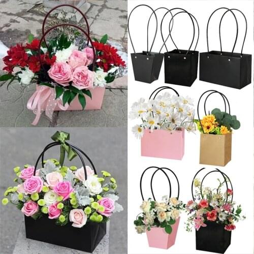 Portable Flower Box Waterproof Paper Handbag Gift Packaging Bag Wedding Party Favor Box Handy Flower Bags Rose Storage Boxes