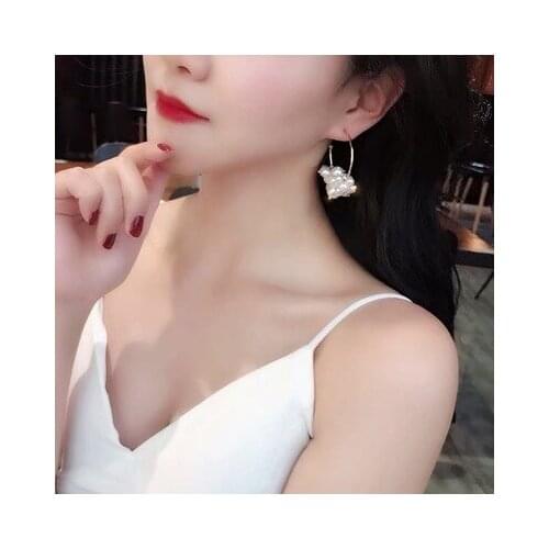 Vintage Elegant Pearl Hoop Earrings For Women Girls Brinco Big Hoop Earrings Circle Earring Statement Geometric Fashion Jewelry