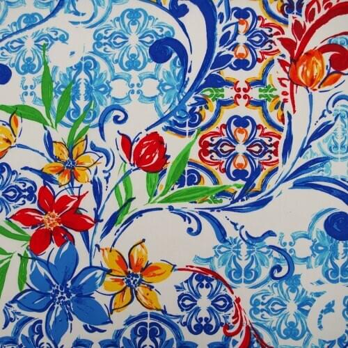 1 yard Stretch Cotton Poplin Fabric for sewing pathwork, dress, cloth, bedding - Big Flower and Leaves and Vine (width=140cm)