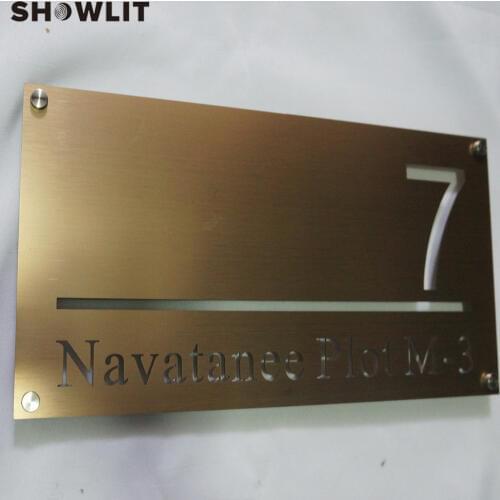 2mm Thickness Golden House Sign A4 Size Door Plaques Emboss Effect Custom Size Available