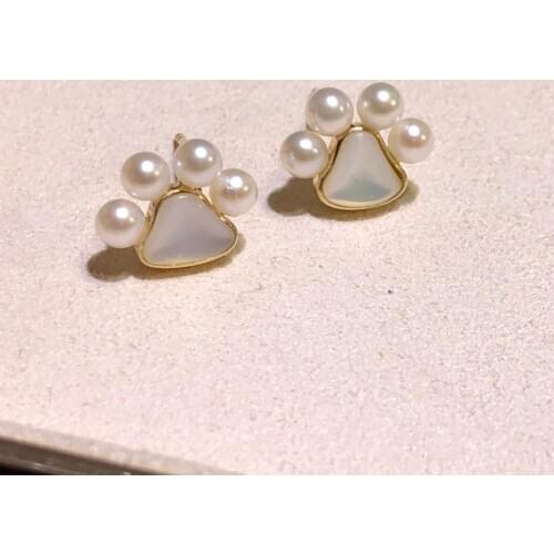 MADALENA SARARA 5mm-6mm Freshwater Pearl Women Earrings 18K Gold Bearfoot Style Natural White Pearl Earrings