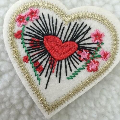 1Pcs Love Embroidery Patch Cartoon Colored Loving Heart Patch DIY Cloth Sticker Clothing Accessories Patch Iron on Patches New
