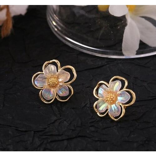 Kpop Flowers Stud Earring for Women Girls Elegant Cute Sakura Simple Earring Bohemia Earrings Korean Fashion Trendy Jewelry Gift