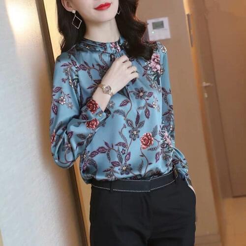 Women Spring Slim Long-sleeved Slim Shirt Fashion Casual Undecorated Retro Female Printed Round Neck Pullover Chiffon Blouses