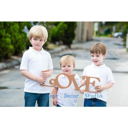 Photo Sign "Love" - Family Christmas Card Sign - Holiday Cards Photography Prop - Family Card