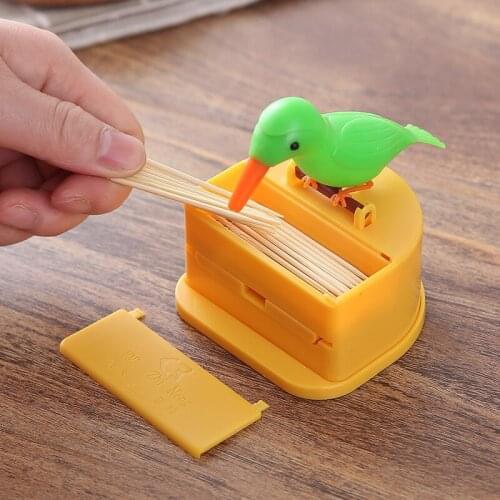 Press the intelligent toothpick box to automatically pop up the telescopic toothpick can cute toothpick holder