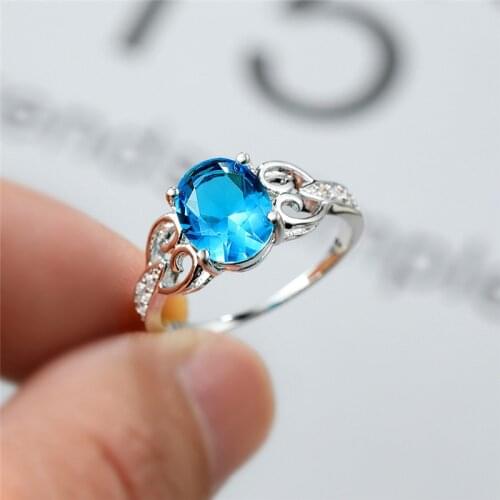 Luxury Female Blue Zircon Stone Ring Classic Silver Color Thin Engagement Rings For Women Charm Heart Oval Thin Wedding Ring
