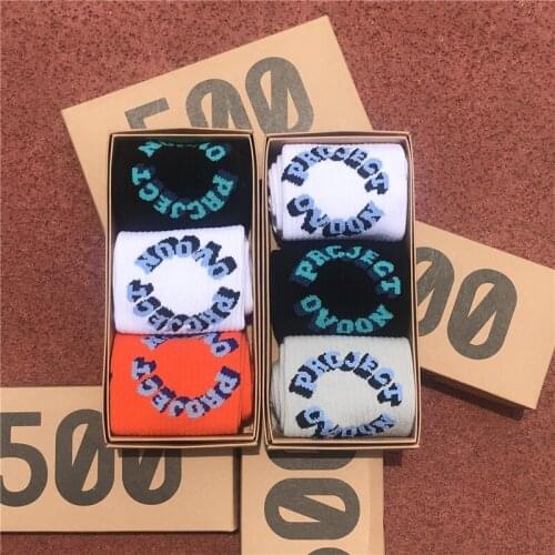 2021 New Fashion Hot Sale Men and Women Fashion Personality Solid color 3D letter Hip Hop Match Tidal Youth Socks 3 Pairs/Box