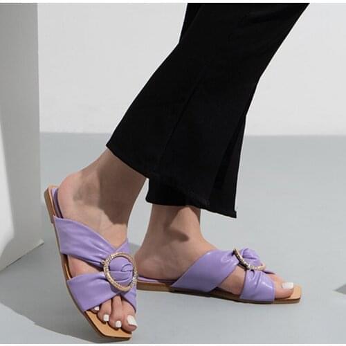 2021 Women Crystal Buckle Slippers Ladies Cross Knot Flat Female Square Toe Pleated Shoes Womens Summer Casual Slides Plus Size