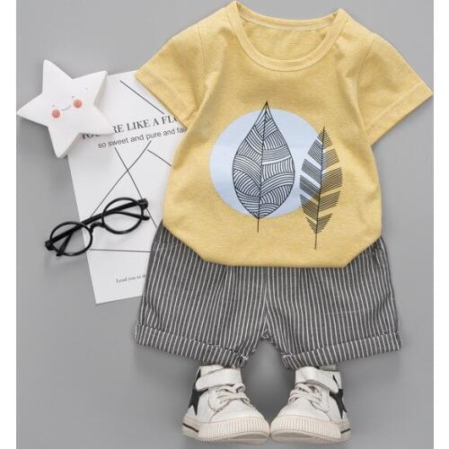 Newest Summer Childrens Sets Short-sleeved Baby Leaves Fashion T-shirts Round Neck Short-sleeved Striped Shorts Two-piece Suits