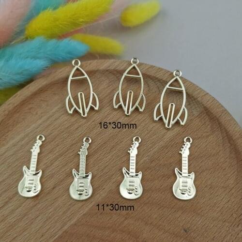10pcs Chic Gold Tone Guitar Rocket Earrings Charms Fit Jewelry Making Findings Simple Zinc Alloy Musical Instruments Pendants
