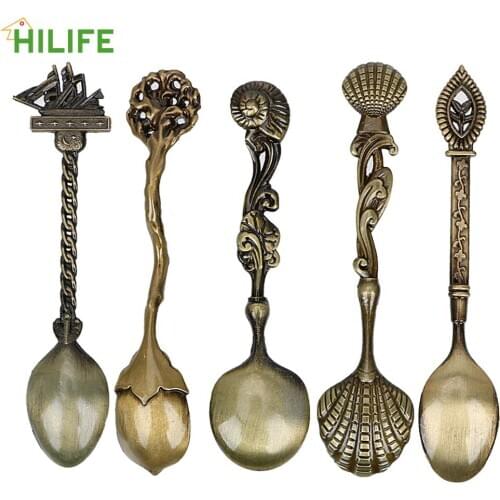 Ice Cream Dessert Spoon for Snacks Party Carved 5pcs/set Stainless Steel Spoon Sets Vintage Royal Style Small Tea Coffee Spoon
