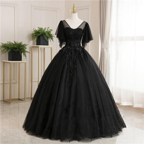 Quinceanera Dresses 2020 New Elegant Party Prom Formal V-neck Ball Gown Vintage Lace Quinceanera Dresses Plus Size