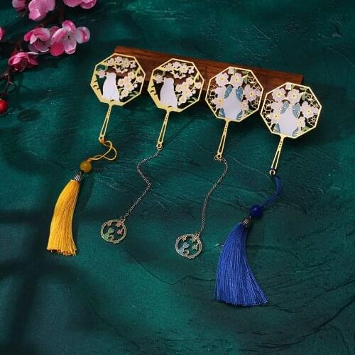 Chinese style art painted metal bookmarks cute cats and carps exquisitely painted holiday business gifts travel souvenirs gifts
