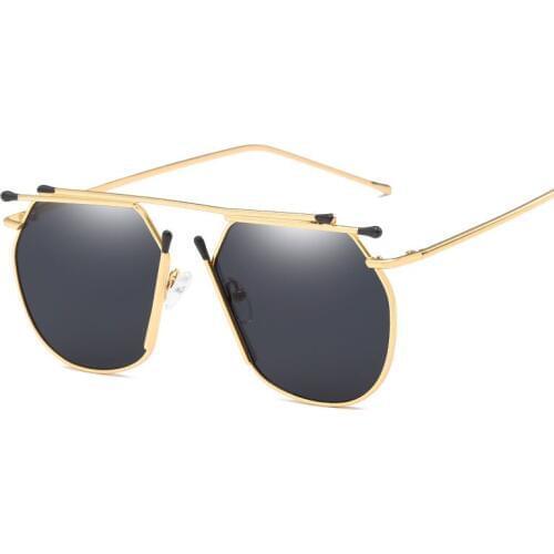 Sunglasses Unique 2018 Men Women Sun Glasses Classic Pink Blue Lenses Gafas De Sol Fashion Metal Vintage Rivets Eyewear