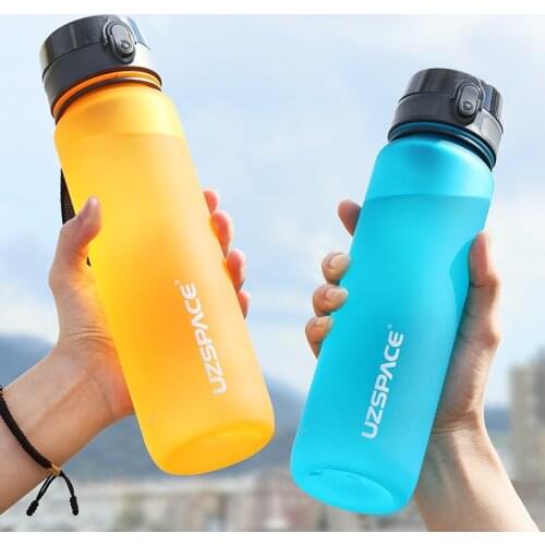 2021 Uzspace New Hot Sports Water Bottle 500ml 1000ml Protein Shaker Outdoor Travel Portable Leakproof Drinkware Plastic