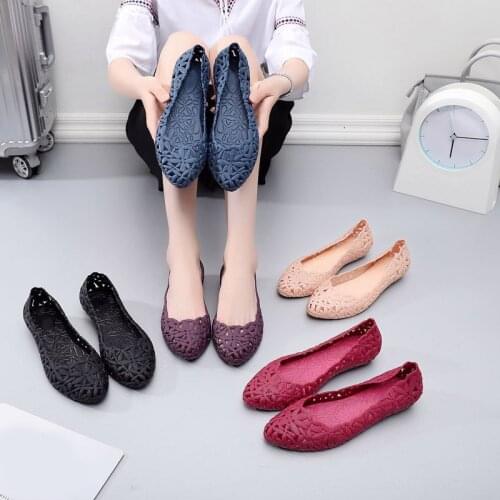 Women Summer Hollow Out Jelly Sandals Breath Flats Ladies Flower Cover Heels Ladies Casual Shoes Soft Comfort Footwear