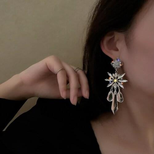 Summer new personality creative flower pendant earrings luxury fashion casual dance party earrings for women holiday gifts