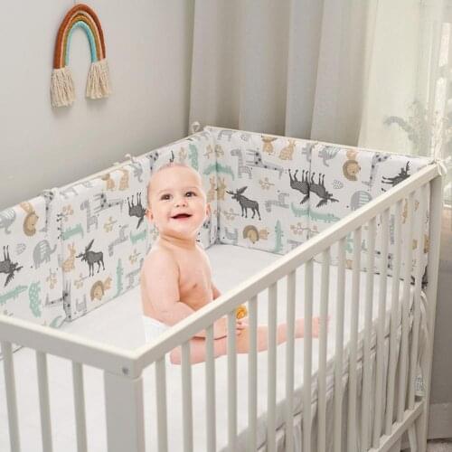 Washable Crib Liner Soft Padded Crib Protector With Cartoon Animal Pattern Design Warm-keeping And Water Permeability