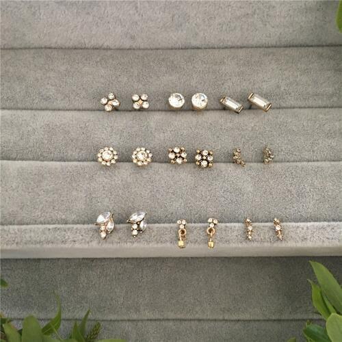 ANTIQUE GOLD COLOR PLATING CLEAR LEAF FLOWER STONE MULTI PACK STUD EARRINGS SET