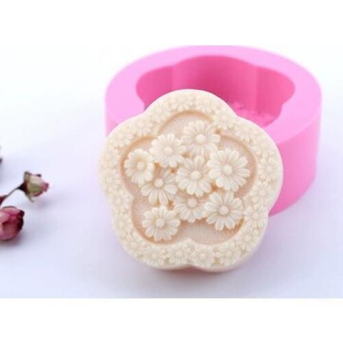 Silicone Molds Flower Shape Round Chrysanthemum Soap DIY Handmade Soaps Making Mould Aroma Stone Moulds PRZY Eco-friendly 54125