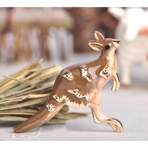 Blucome Vivid Kangaroo Shape Black Enamel Brooch For Women Boy Hat Suit Corsage Sweater Pin Clip Souvenir Accessories Jewelry