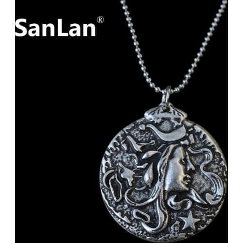 Medusa Wood Cameo Necklace Gorgon Head Snake Serpent Charme With Chain Greek Mythology Jewelry Art