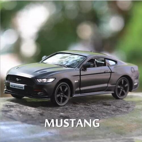 1: 36 Ford Mustang Alloy Car Model Toy Car Return Car Open Door Childrens Birthday Gift Boy Christmas New Year Gift