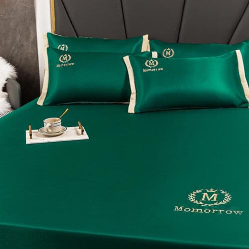 Embroidered Bed Fitted Sheet Style 3Pcs Bedding Set Solid Color Bedspread Elastic Band Pillowcases Protector Pad for Mattress