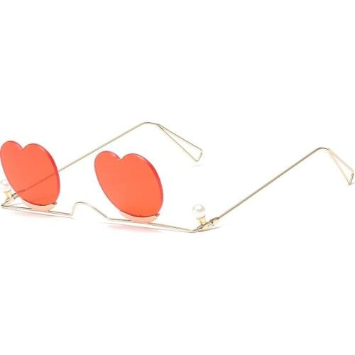 New 2019 Metal Female Love Heart Sunglasses Women Sexy Cute Red Lens Vintage Ocean Colors Womens Party Sun Glasses Shades NX