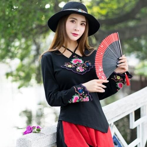 Vintage Ethnic Embroidery Long Sleeve T Shirt Women Cheongsam Top Traditional Oriental Clothing Ladies Chinese Tops 12307