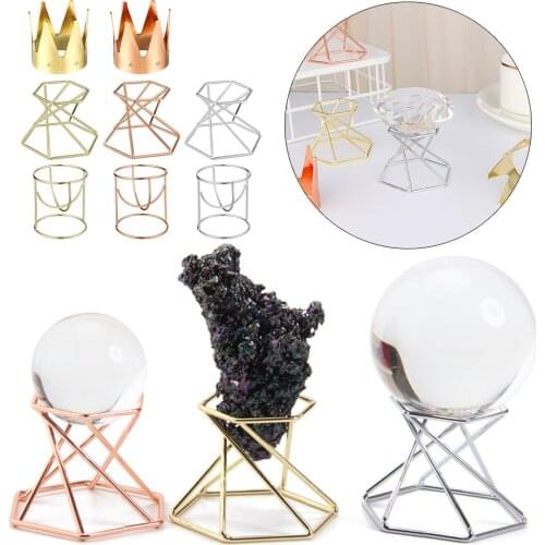 PERNEAKY Miniature Figurines