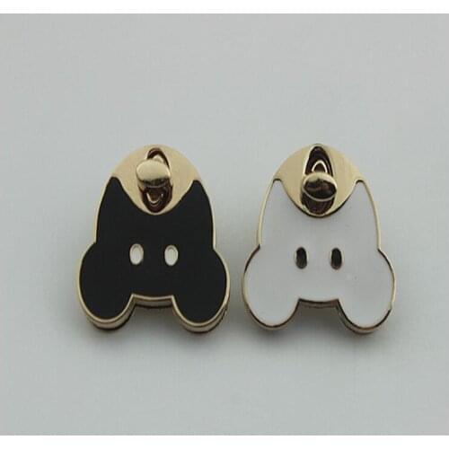 10 PCS/lot) metal plating processing leather handbags bear animal glue twist lock shape decorative accessories