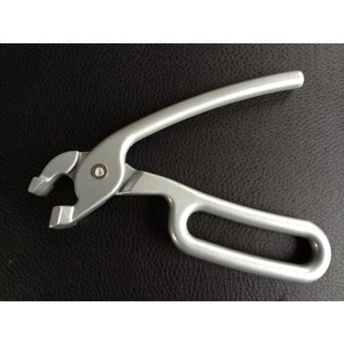 Pizza pan Pizza pan pliers /clip /Microwave Oven Grill clip/tray clip kitchen tools