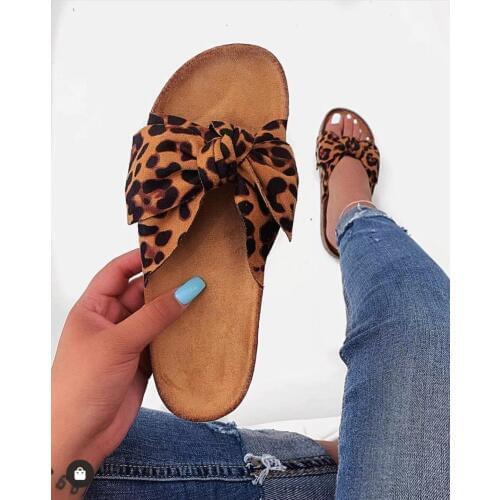 Free to send leopard bow flip flop 2019 new women flat bottom ladies beach shoes outdoor fashion wild slippers
