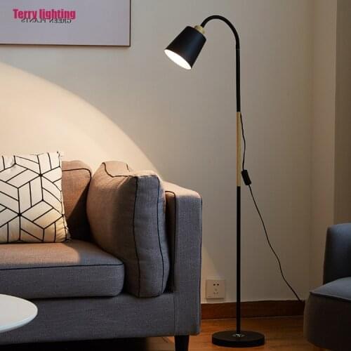 Nordic black and white wood modern floor lamp E27 floor lamp simple corner floor lamp curve lamp reading lamp