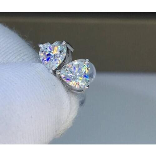 Elegant Heart-shaped Zircon Love Earrings for Ladies Wedding Jewelry Fashion Exquisite Crystal 925 White Fungus Nail Gift